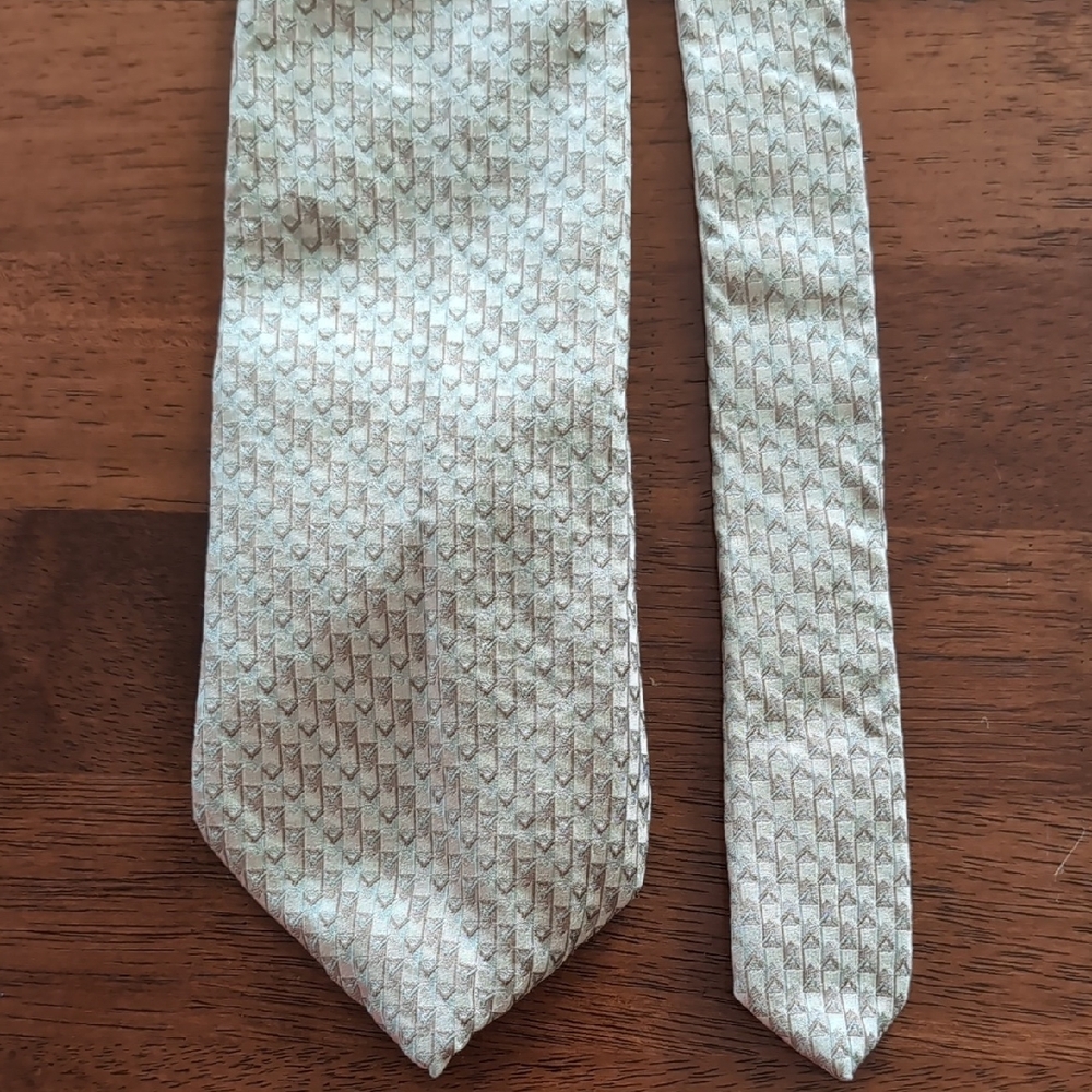 Van Heusen Silver Geometric Men's Tie